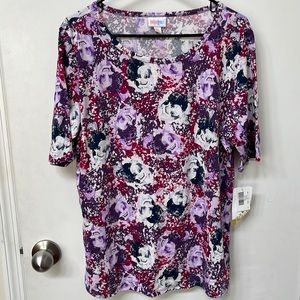 Lularoe Cruella DeVille Gigi Tee